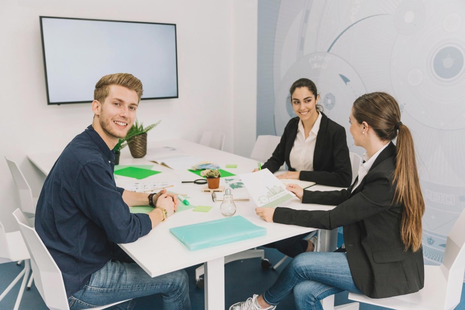 Moderne Lernumgebung für professionelle Finanzausbildung